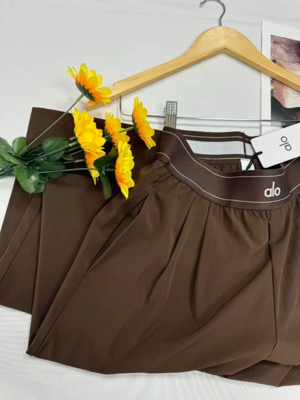 🍂 NWT ALO Yoga Suit Up Trouser Espresso 🤎 Fall Street Style Pants (Regular)